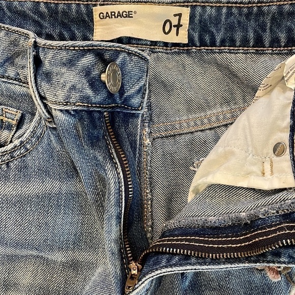 Garage Mom Jeans Floral Embroidered Distressed High Rise 7 - Picture 11 of 16